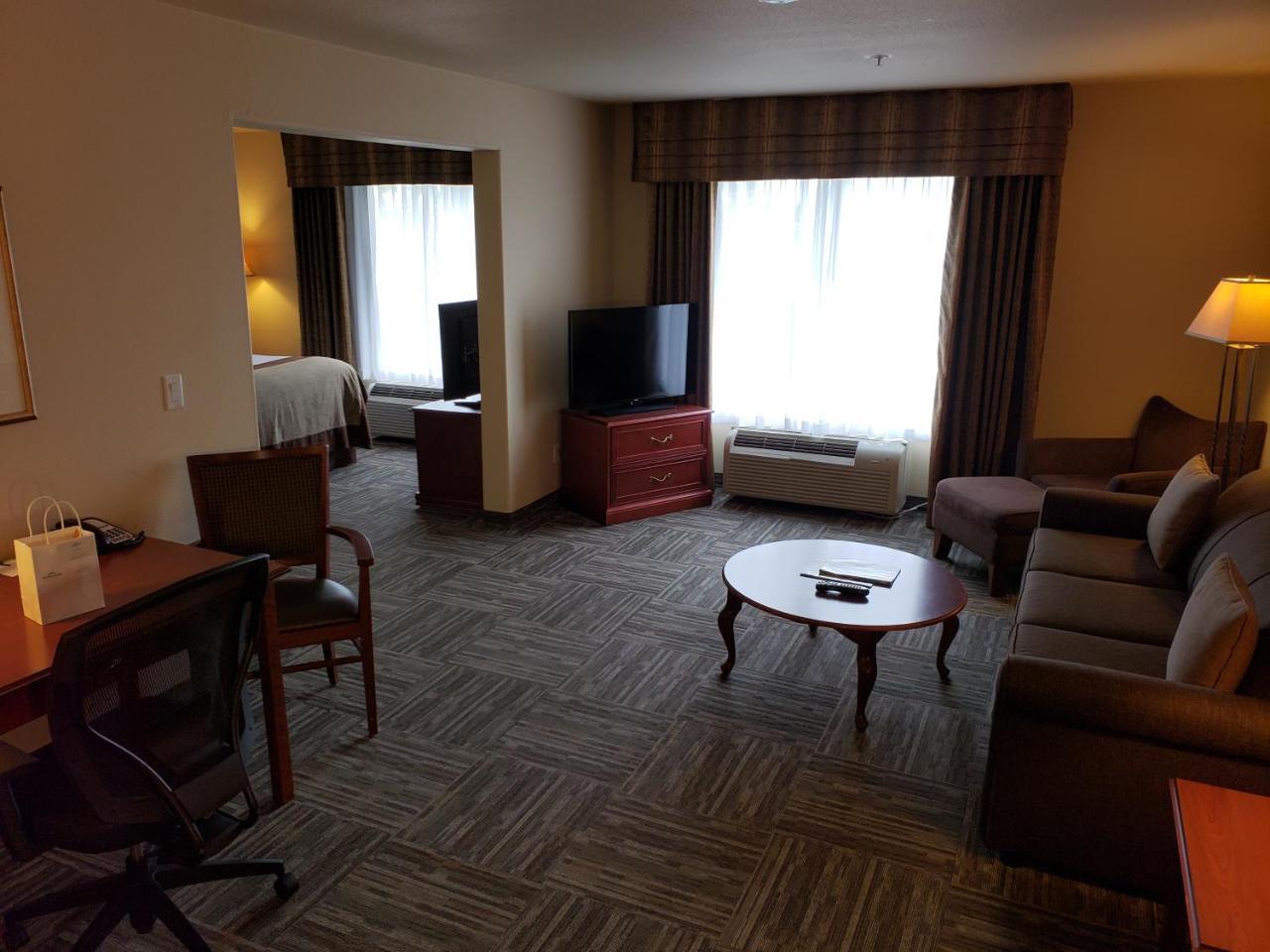 Hotel Wingate By Wyndham - Edmonton West Zewnętrze zdjęcie