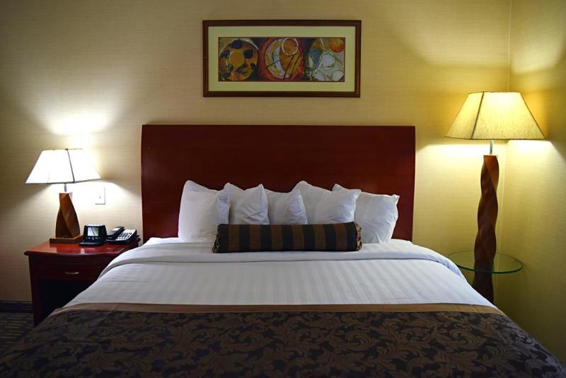 Hotel Wingate By Wyndham - Edmonton West Zewnętrze zdjęcie